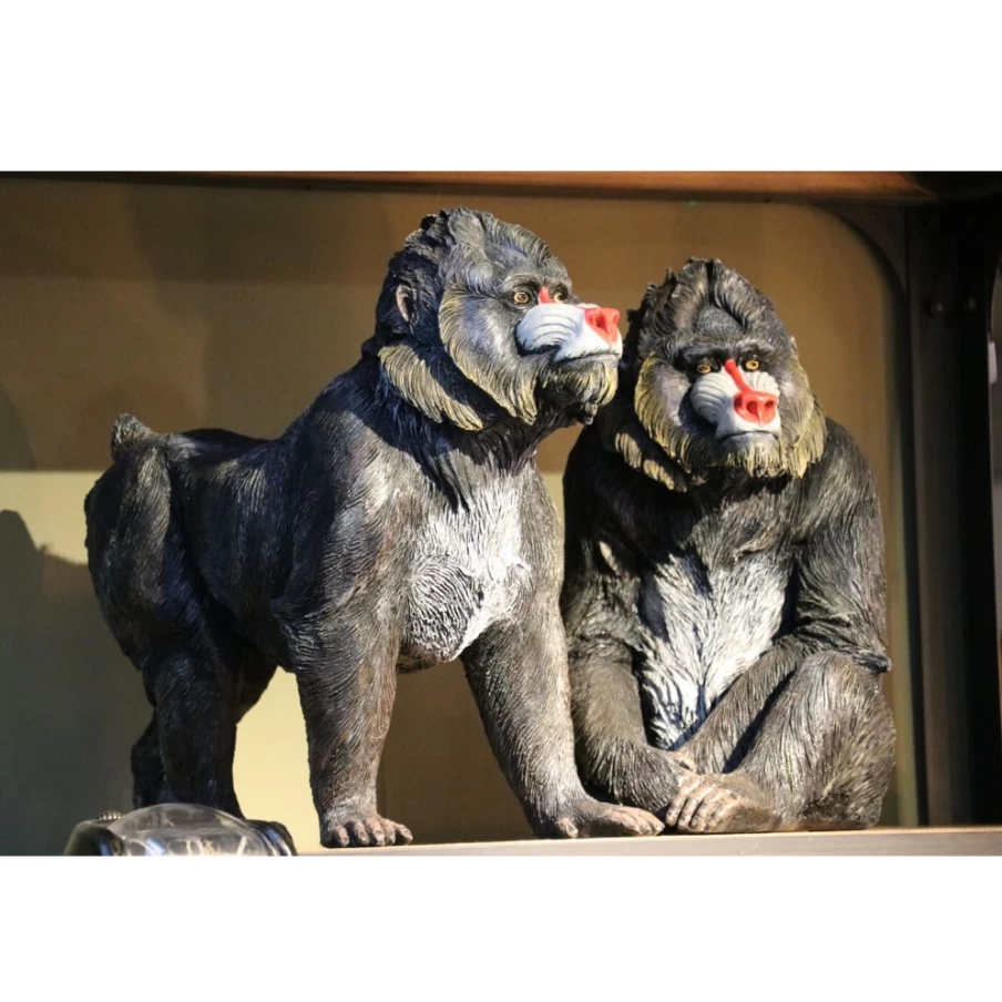 KARE Design Modern Mandrill Walking Statue - 47cm Tall Animal Decor Figurine for Home & Garden