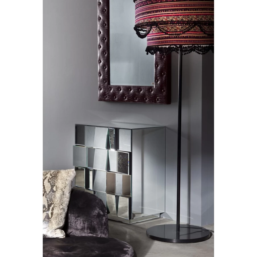 KARE Design Modern Illusion Dresser with 4 Spacious Drawers - Stylish Storage Solution